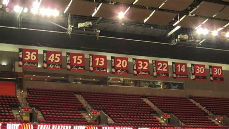 portland trail blazers retired numbers.